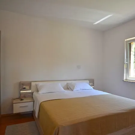Sistak House 4*
